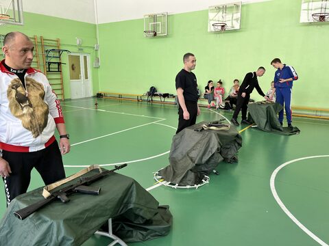 День защитников Отечества и 8 марта