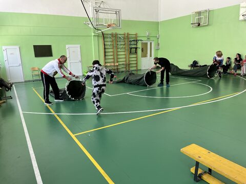 День защитников Отечества и 8 марта